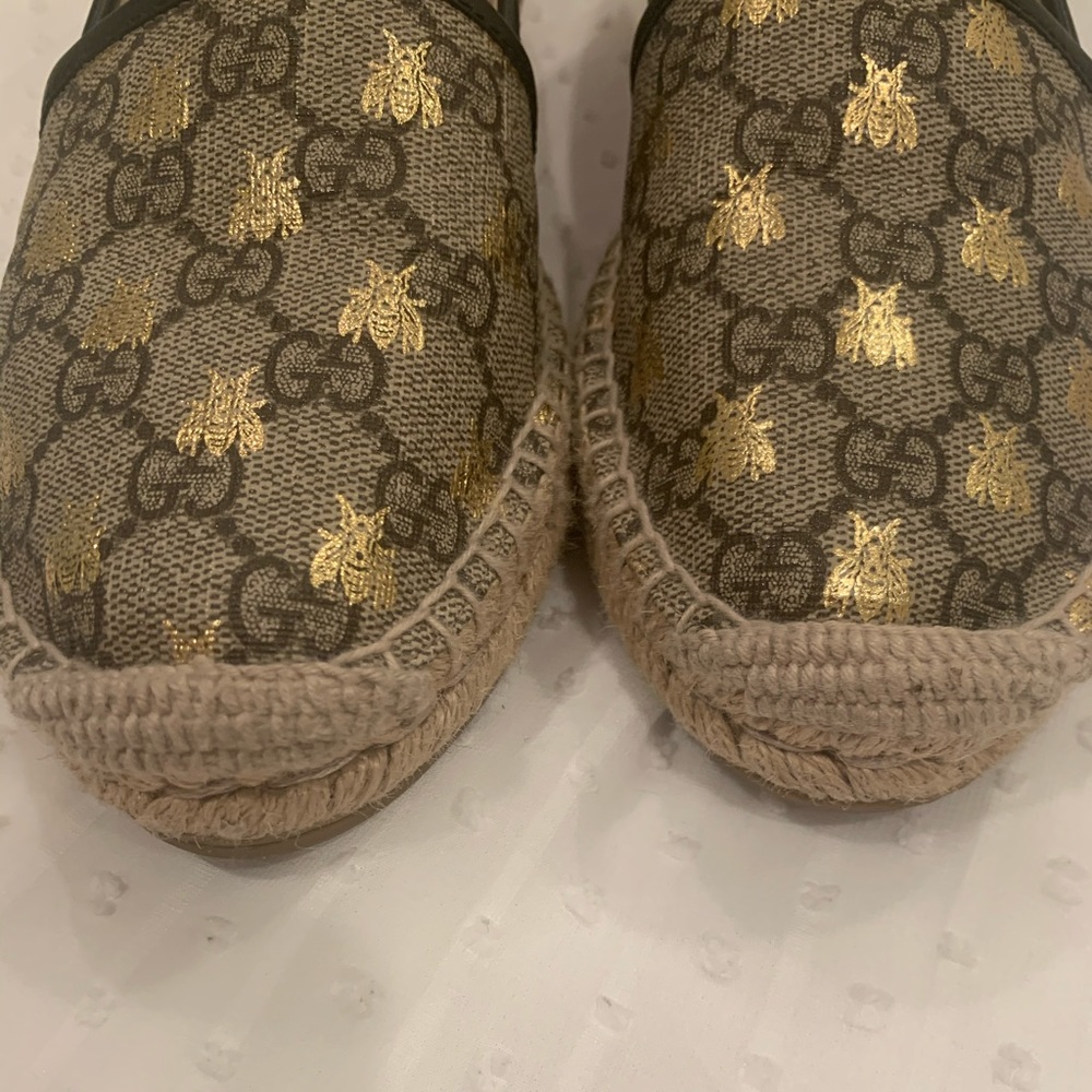 Authentic Gucci Monogram Bumblebee Espadrille Fla… - image 6